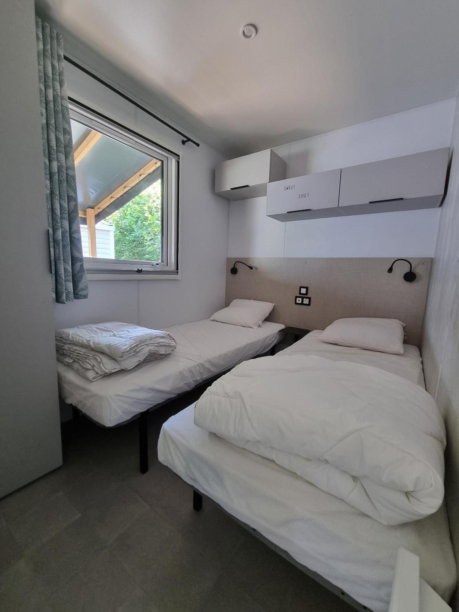 Camping Le Hameau Des Pecheurs 호텔 Novalaise 객실 사진